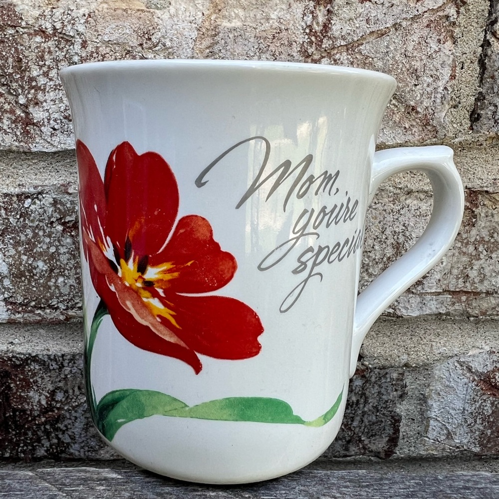 Floral Mug with Red Flower Design